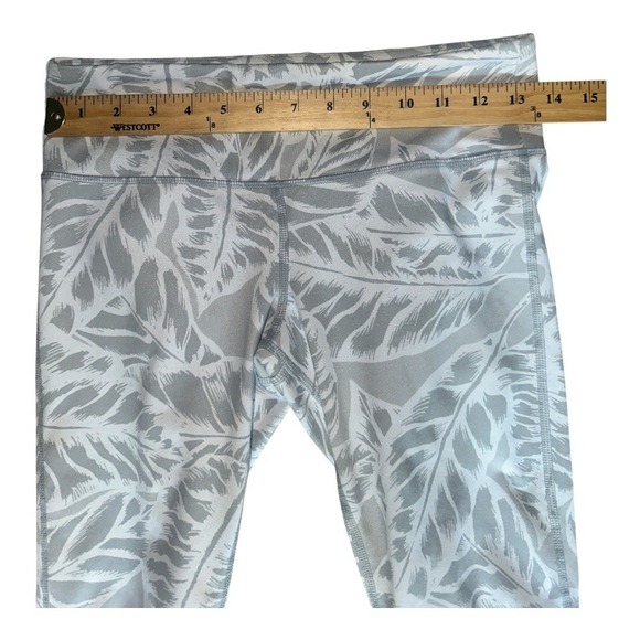 Alo White/Gray Palm Leaf Goddess Leggings, Small - Picture 9 of 10